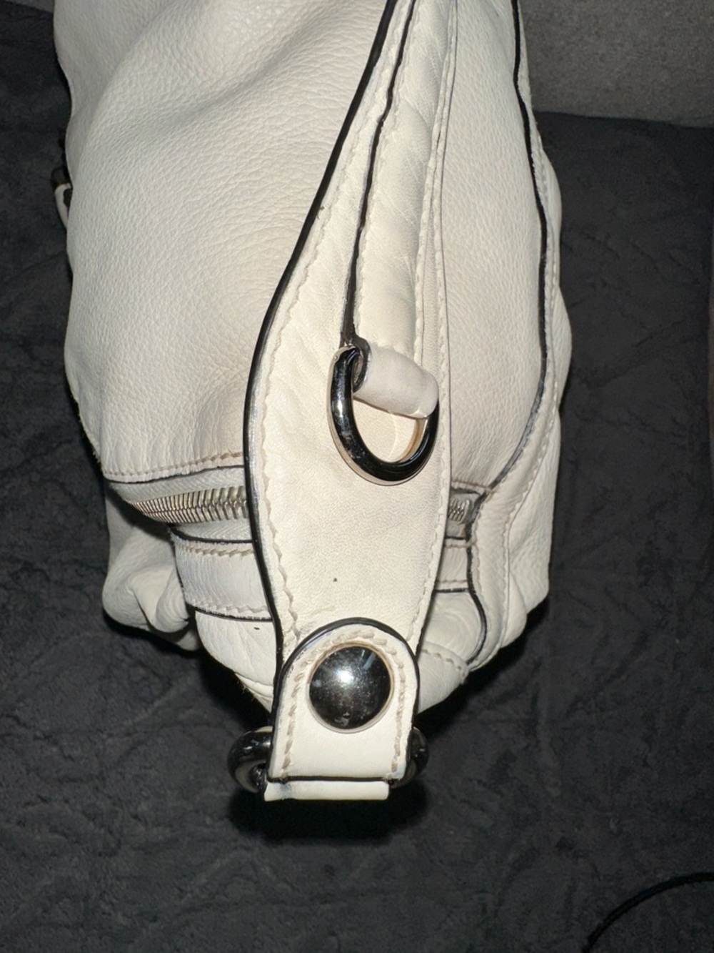 Gucci Soft Leather Hobo Bag in Light Gray - Picture 7 of 14